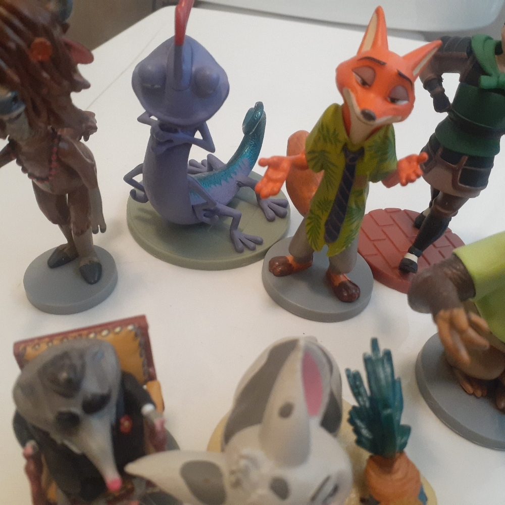 Disney figures bundle - Picture 4 of 4